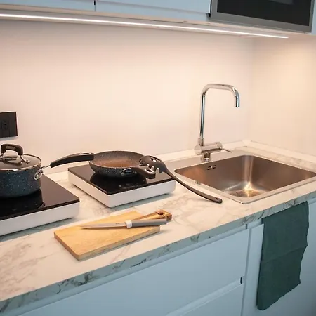 Apartament Ferrarin Garden House - Peaceful - Linate M4 *