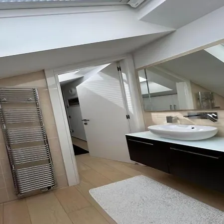 Apartament Splendido A Eleganza E Comfort Mediolan
