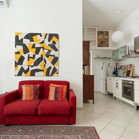 Guesthost - Comfy Near Mm1 Apartament *