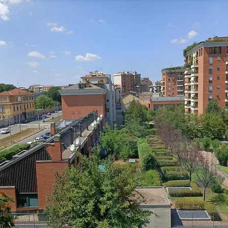 East Side * Mediolan