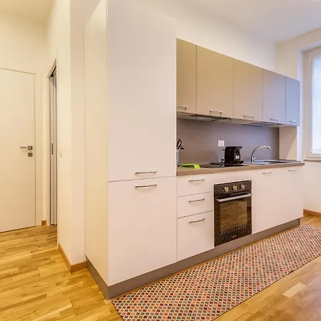 Apartament New Corvetto Viale Martini 4 Pax Wi-fi *