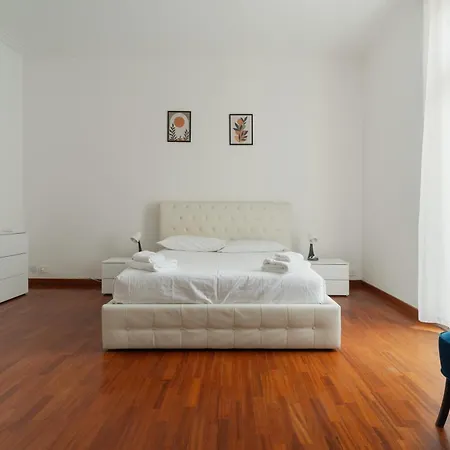 Guesthost - Spacious X8 Near San Babila