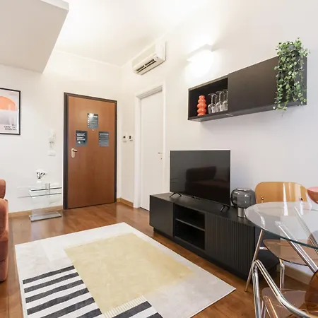 Easylife - - Simonetta 11a - Navigli *
