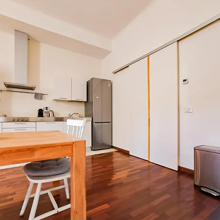 Apartament Sangottardo15 Live The Navigli By Hospity Mediolan