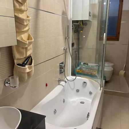 Apartament Cozy In Duomo - 4 Pax