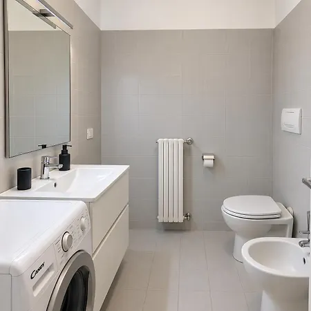 The Boutique - Tram 2 Direct To Duomo & Navigli - Center Apartment