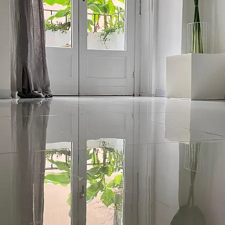Apartament The Cristoforis