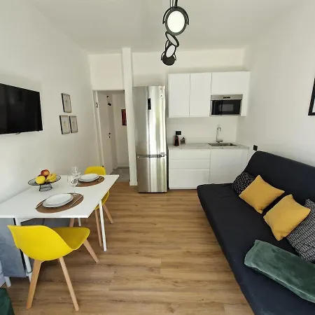Apartament Ferrarin Garden House - Peaceful - Linate M4 Mediolan