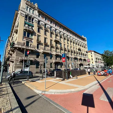 Luxurious And Spacious Near The Metro * Mediolan