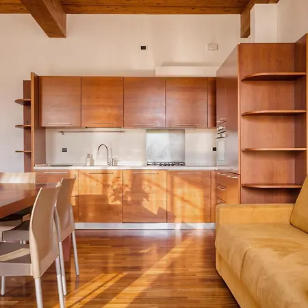 The Charm Of Old - Historic Palazzo With Duomo View *