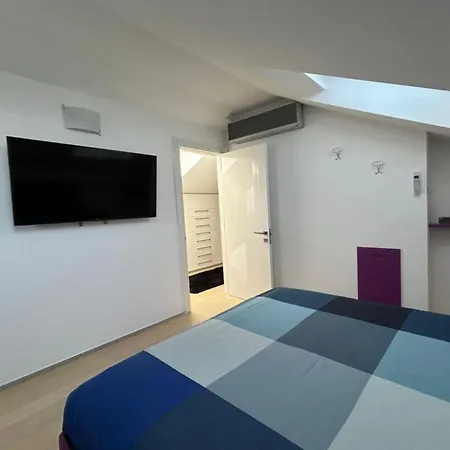 Apartament Splendido A Eleganza E Comfort