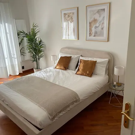 Apartament Amazing Flat With Terrace