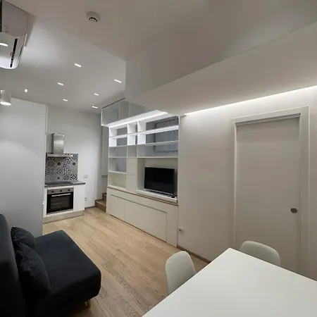 Apartament Modern Design - Near Metro & Center