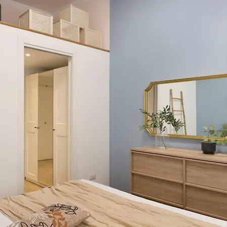 Apartament Chic Retreat - 2 Bedrooms & 2 Bathrooms
