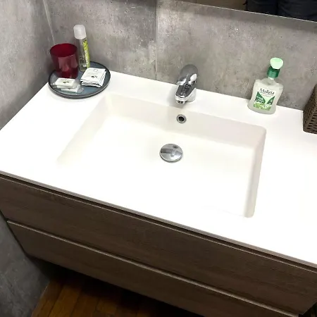 Design 50 Meters From Metro 1 * Mediolan