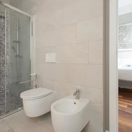 Hacca Collection - Elegant Period 2br 2 Baths Mediolan
