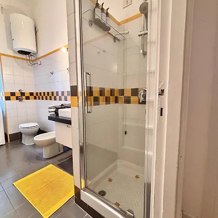 Cozy House Xxii March-15 Min To Duomo Appartement