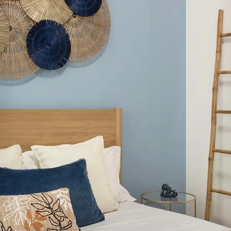 Apartament Chic Retreat - 2 Bedrooms & 2 Bathrooms