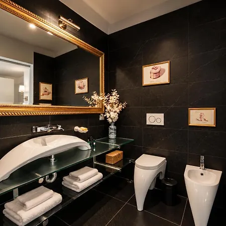 The Boutique - Galleria With Private Parking - Center Duomo