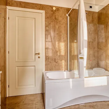 The Charm Of Old - Historic Palazzo With Duomo View *