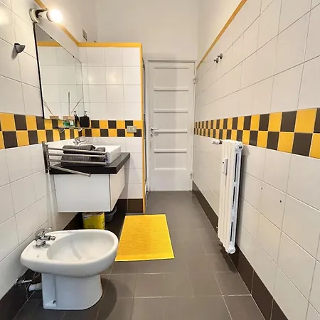 Cozy House Xxii March-15 Min To Duomo Appartement *