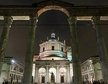Colonne Di San Lorenzo Storico 1bdr Con Ac E Wifi Appartement