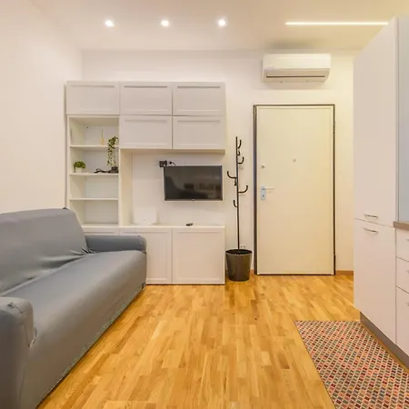 New Corvetto Viale Martini 4 Pax Wi-fi Apartament *