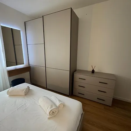 Apartament Athena *