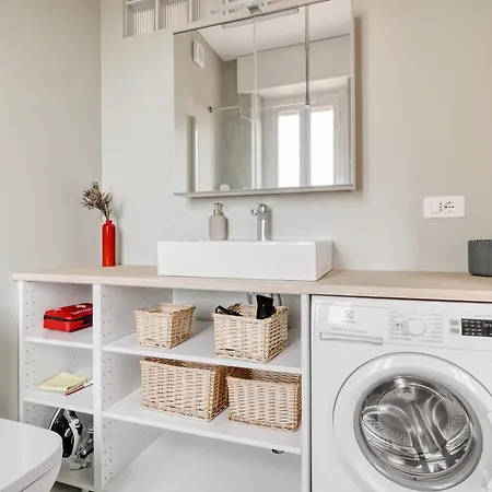 Hostmate- Milano-minimal Nest Apartment *