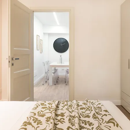 Porta Romana Garden Retreat - 3 Bedrooms & 2 Bathrooms