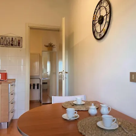 Homeby - Washington * Milan