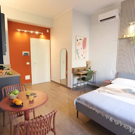 Luma - 2 Steps Metro - Duomo&linate Direct - Ac - Balcony Apartament Mediolan