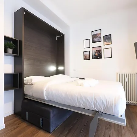 Appartamento Primopiano - Vespri Siciliani Milano