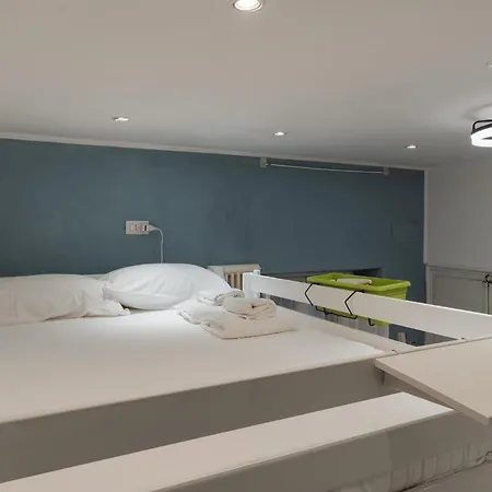 Appartement Guesthost - Comfy In Milan's Centre