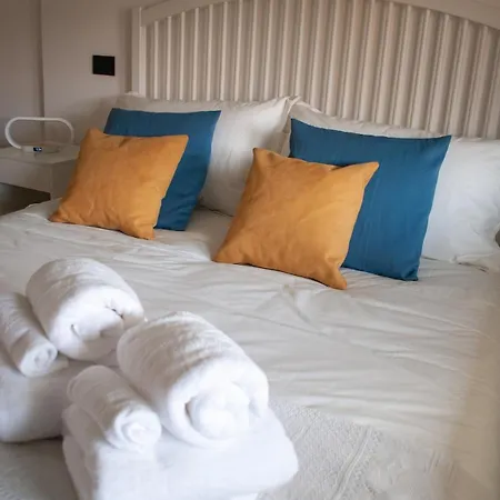 Ferrarin Garden House - Peaceful - Linate M4 Apartament