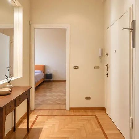 Appartement Fontana Milano, Historic With Panoramic Terrace, Guastalla Area *