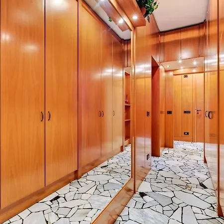 Elegant Ac & Wi-fi Life & Balcony Apartament Mediolan