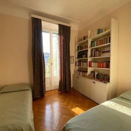 Luxurious And Spacious Near The Metro Mediolan