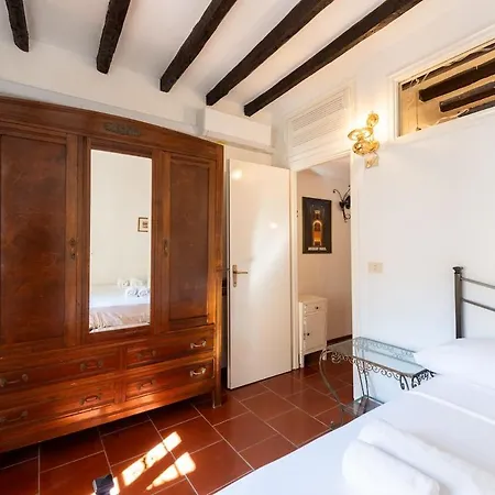 Colonne Di San Lorenzo Storico 1bdr Con Ac E Wifi Appartement Milan