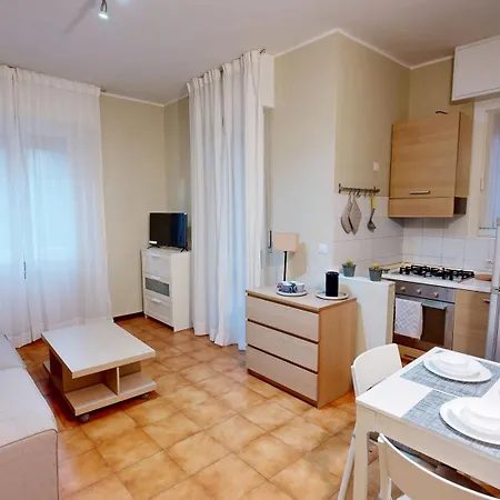 Apartament Carlone Bande Nere