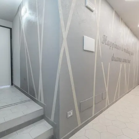 Montenapoleone - Navigli, Corso Ticinese Apartament