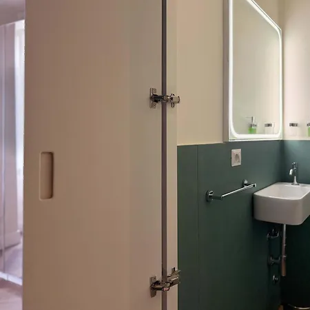 Apartment Homeby - The Canvas Mailand