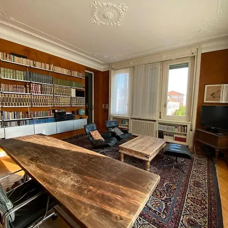 Luxurious And Spacious Near The Metro