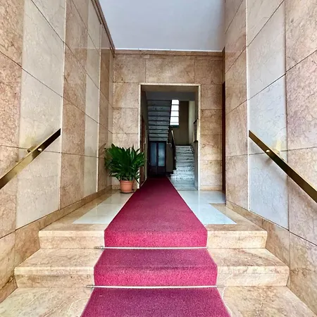 Cozy House Xxii March-15 Min To Duomo Appartement Milan