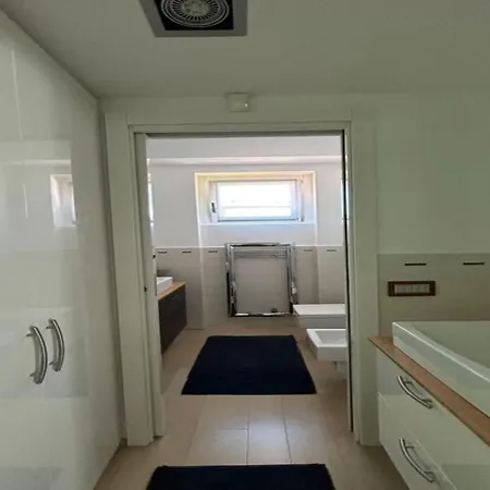 Apartament Splendido A Eleganza E Comfort