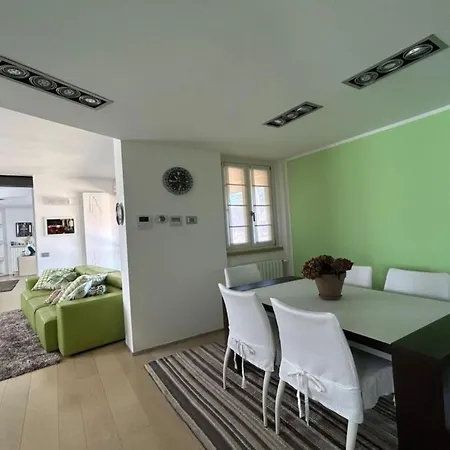 Apartament Splendido A Eleganza E Comfort Mediolan