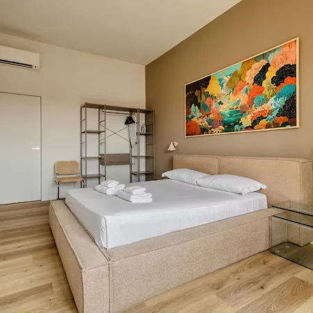1-br Navigli View - - Ac - Floor *