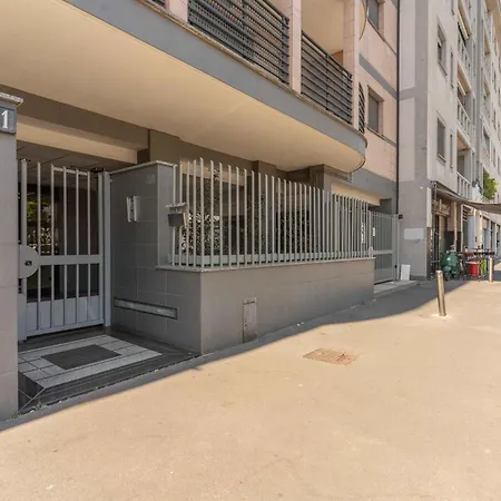 Imbonati Urban - Garage Privato- 3 Min Dalla Metro -10 Min Duomo Apartament *