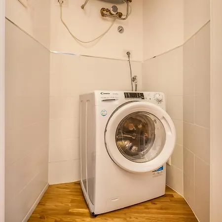 New Corvetto Viale Martini 4 Pax Wi-fi Apartament