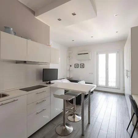 Appartement Porta Venezia Maiocchi Luminoso Monolocale *